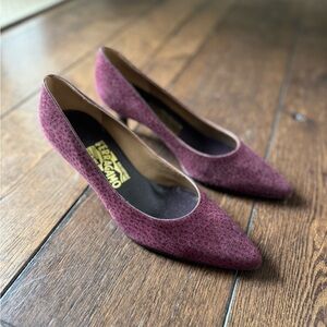 Salvatore Ferragamo Vintage Women's Burgundy Pumps